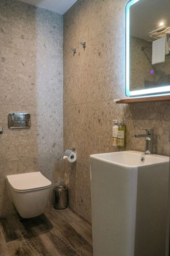 Bathroom 4, Best Western Plus Lozenetz Hotel, Stolichna