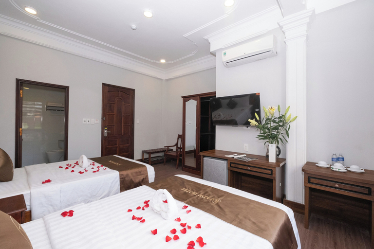 Bedroom 6