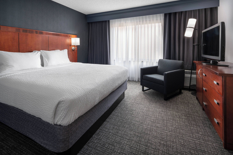 Bedroom 4, Courtyard by Marriott Pleasanton, Alameda