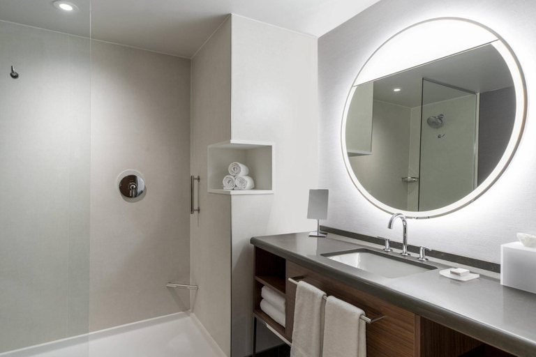 Bathroom, Courtyard by Marriott Modesto North, Stanislaus