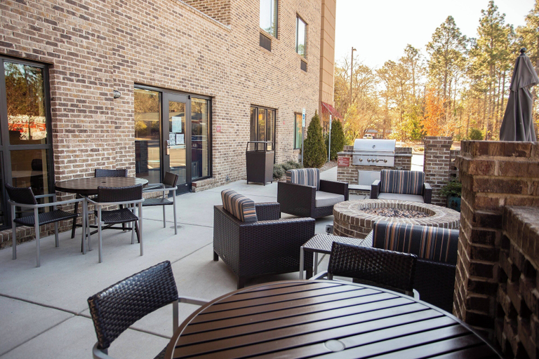 Food & Drinks 5, Towneplace Suites Southern Pines Aberdeen, Moore