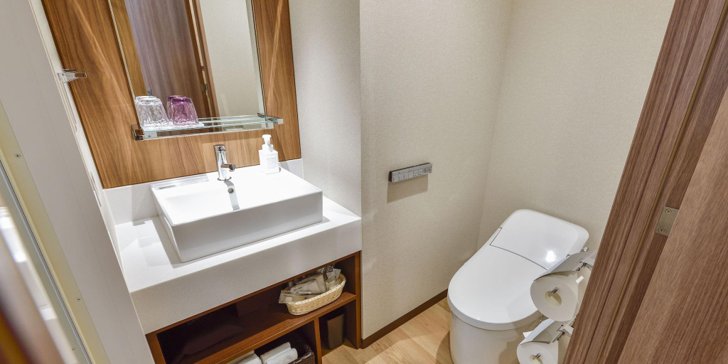 Bathroom 15
