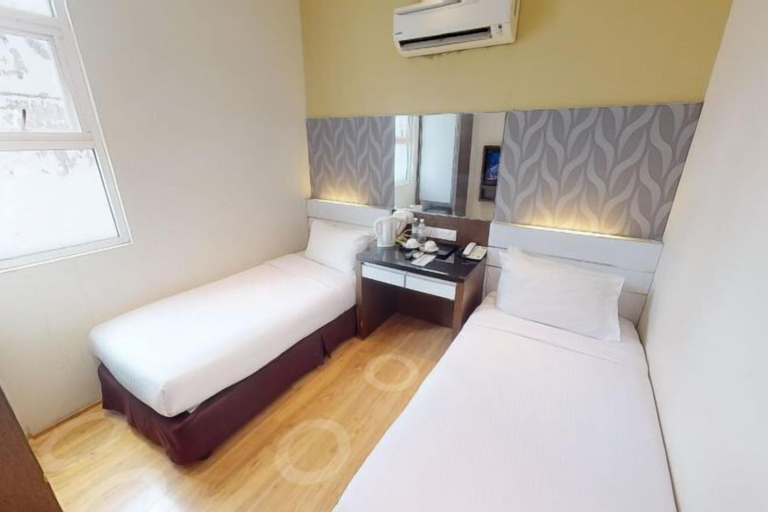 Bedroom 25