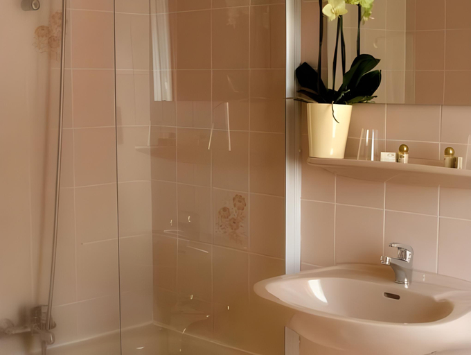 Bathroom 15