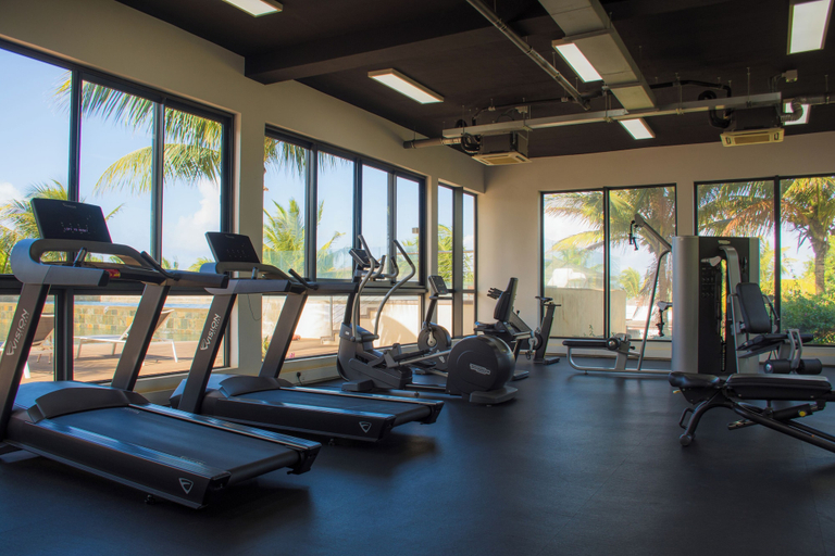 Azuri Apartment with Beach, Pools, Gym, Restaurants, Spa, Boats, kids Corner
