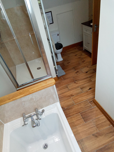 Bathroom 4, White Cottage B&B, Lincolnshire
