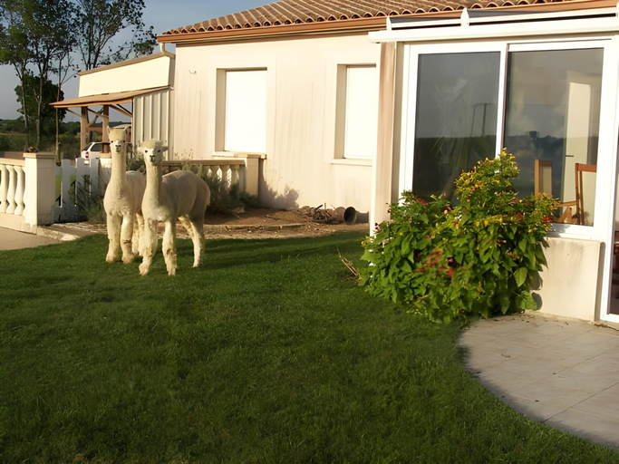 Others 5, Chambre d'Hotes Les Ormeaux, Charente-Maritime