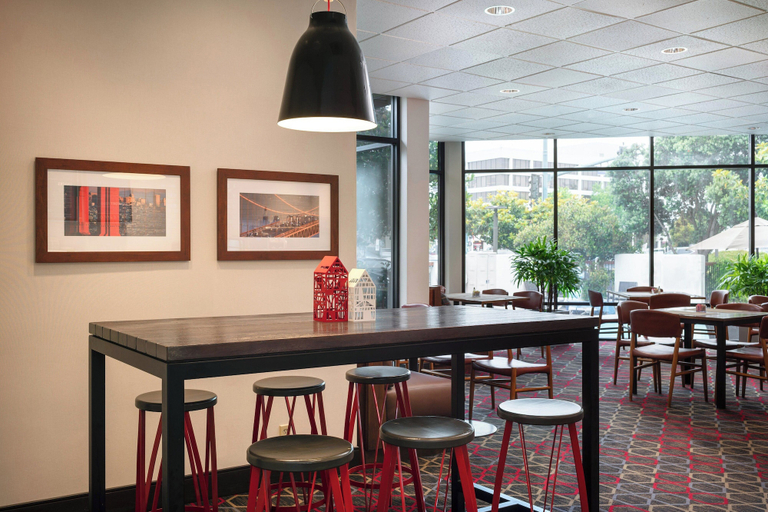 Food & Drinks 5, Four Points by Sheraton San Francisco Bay Bridge, Alameda