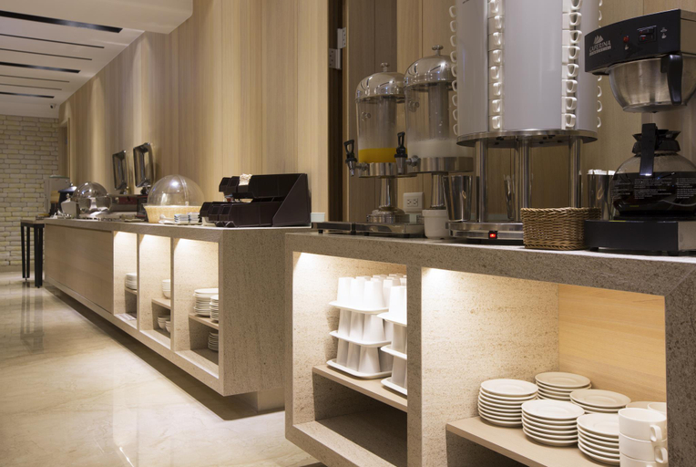 Food & Drinks 5, Noble Hotel, Taipei City