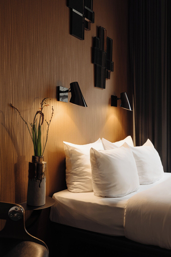 Bedroom 3, Hotel V Frederiksplein, Amsterdam