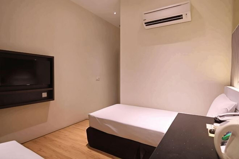 Bedroom 27