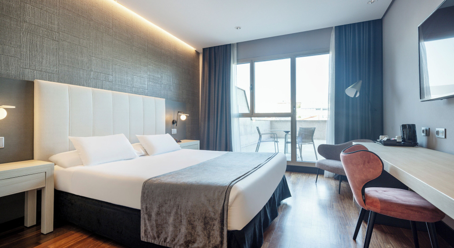 Bedroom 3, Hotel ILUNION Alcalá Norte, Madrid