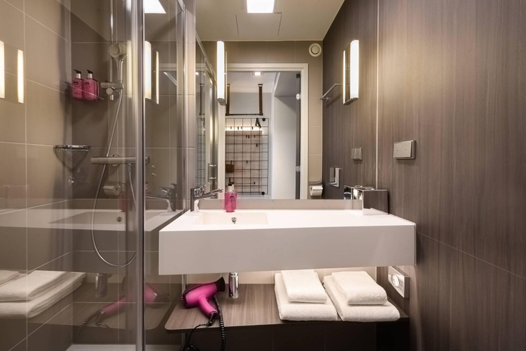 Bathroom 4, Moxy Stuttgart Feuerbach, Stuttgart