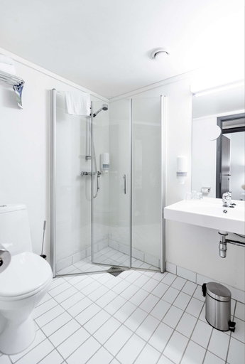 Bathroom 5, Aiden by Best Western Haugesund Airport, Karmøy