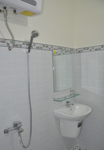 Bathroom 5, Hoang Nguyen Hotel, Đà Lạt