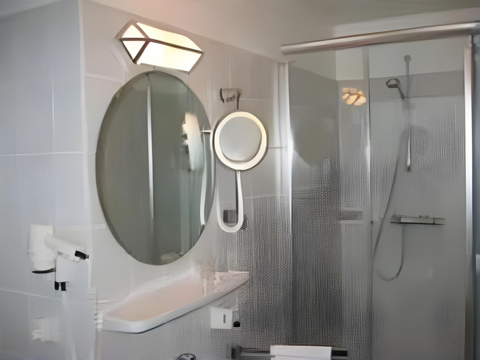 Bathroom 15