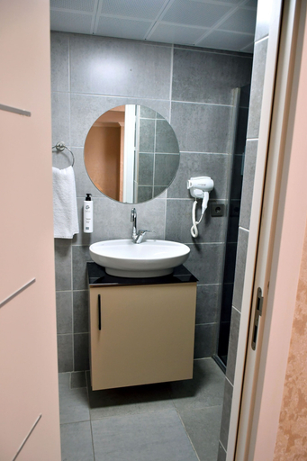 Bathroom 5, Modda Hotel, Karşıyaka