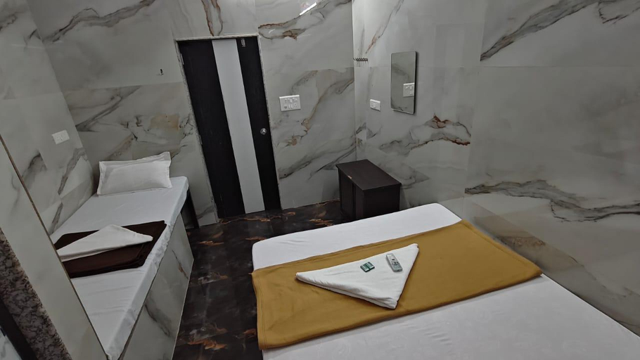 Bedroom 2, A1 Rest House, Mumbai City