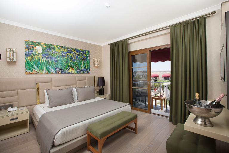 Bedroom 5, Bodrium Hotel & Spa - City Center, Bodrum