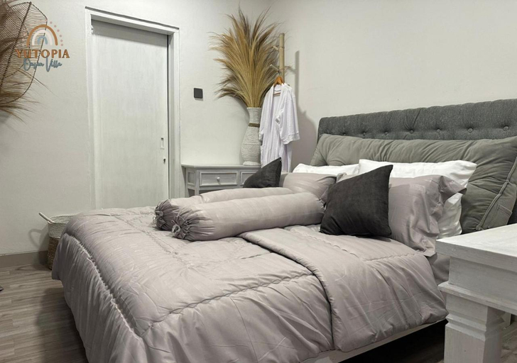 Bedroom 13