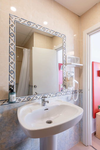 Bathroom 4, The Red Hotel by Ibiza Feeling - Adults only, Baleares