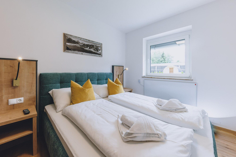 Room 4, Spa Chalet - Garden Lodge, Zell am See