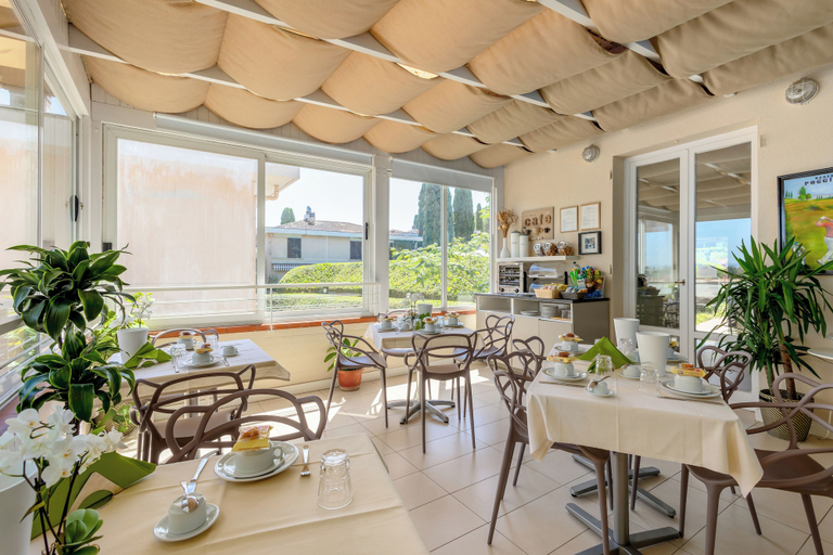 Food & Drinks 5, Residence Poggio del Golf, Florence