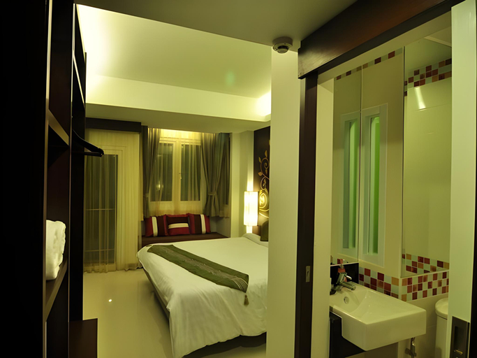 Bedroom 8