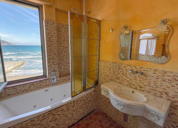 Bathroom 3, Jasmin Charme Hotel, Imperia