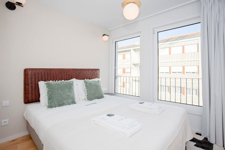 Bedroom 4, Liiiving in Porto-modern Glam Rooftop Apartment, Porto