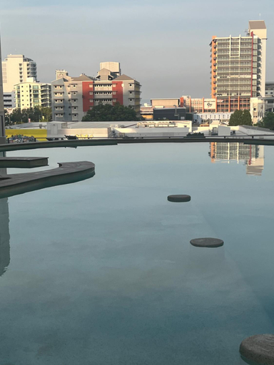 Pandanas Apt 2 (10th floor, Pool & City views), City - Inner