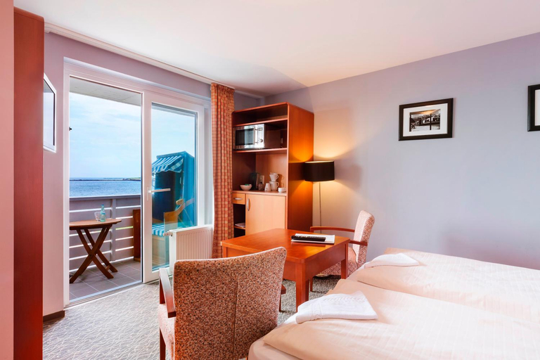 Bedroom 2, Hotel Helgoländer Klassik, Pinneberg