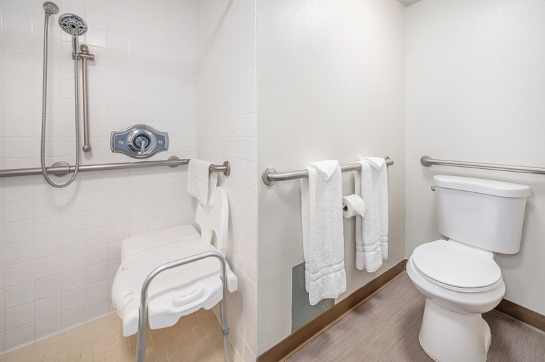 Bathroom 6