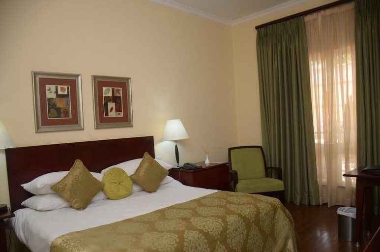 Bedroom 2, Blue Lodge Hotel, Oshodi/Isolo