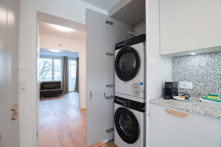 Others 3, Hitrental Letzigrund Apartments, Zürich