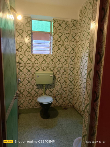 Bathroom 4, Vasanthi kajal guest house, North Goa