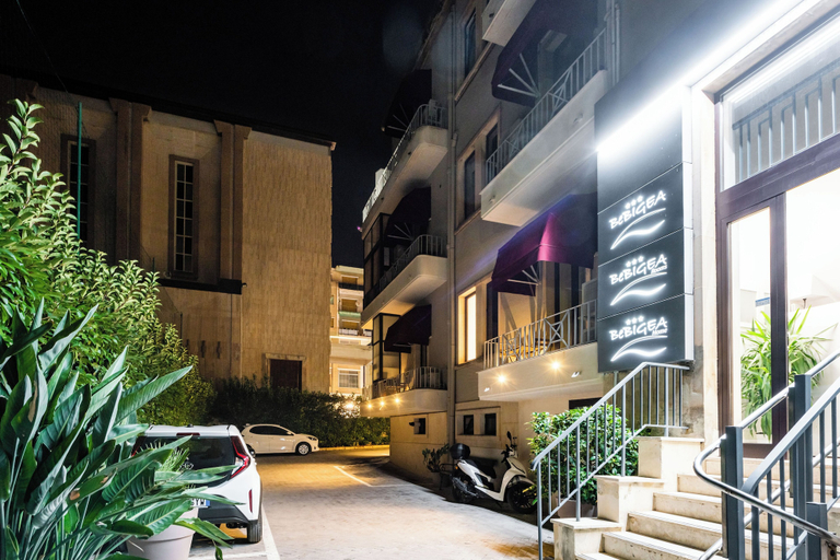 Exterior & Views 2, BeBIgea Rooms, Syracuse
