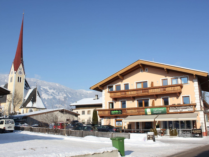 Exterior & Views 1, Spacious Apartment in Uderns near Ski Area, Schwaz