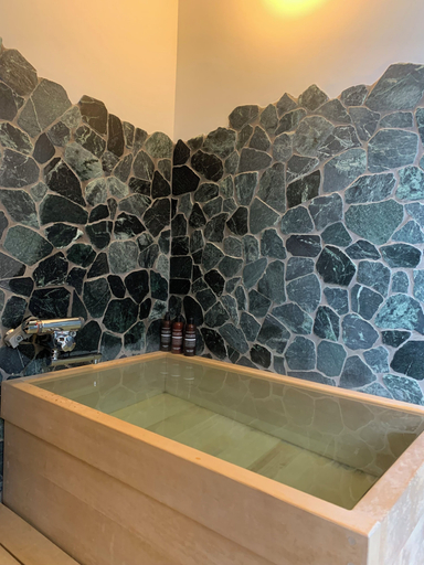 Bathroom 5, Ryotei Rangetsu, Kyoto