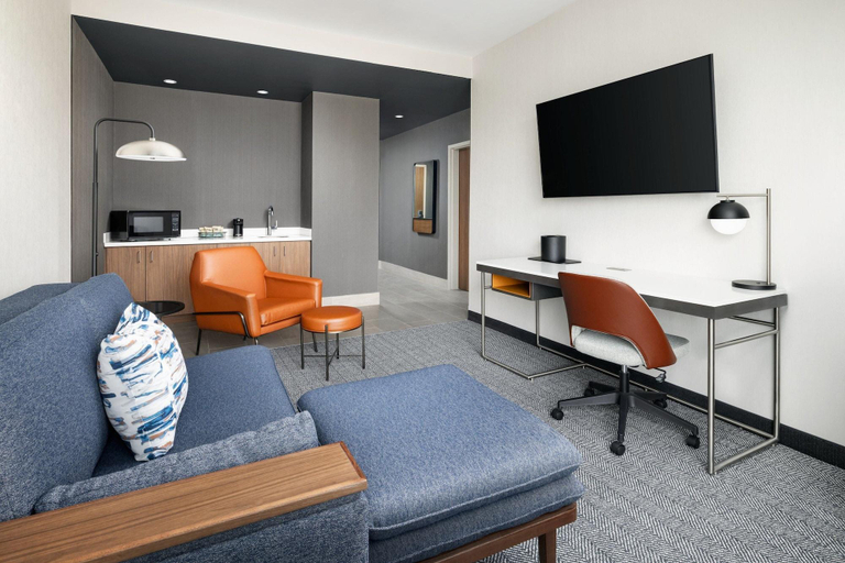 Bedroom 2, Courtyard By Marriott New Castle, New Castle