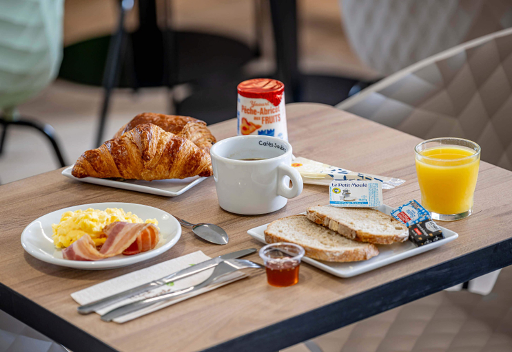 Food & Drinks 5, B&B HOTEL Bordeaux Mérignac Aéroport, Gironde