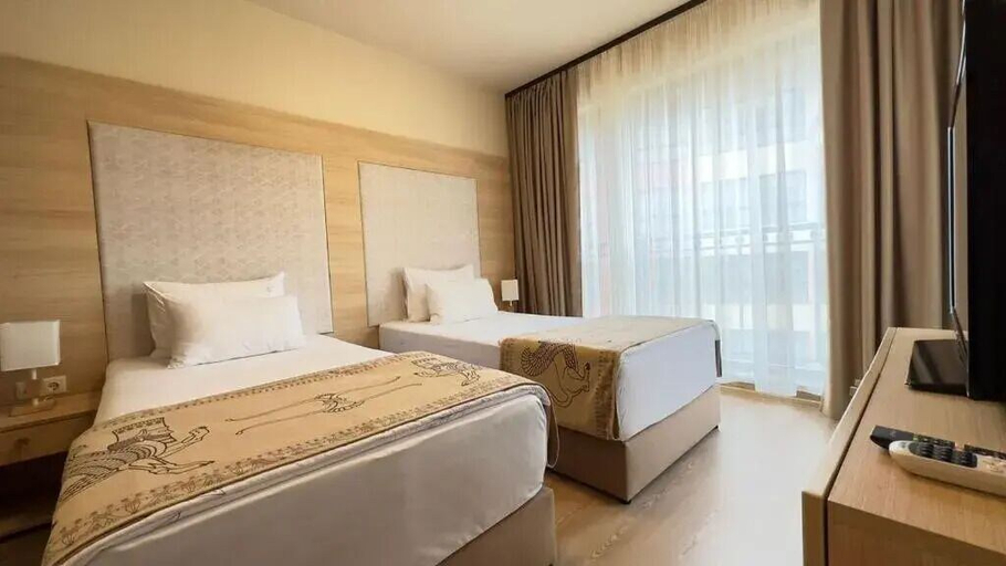 Others 5, Hotel Argisht Partez, Varna