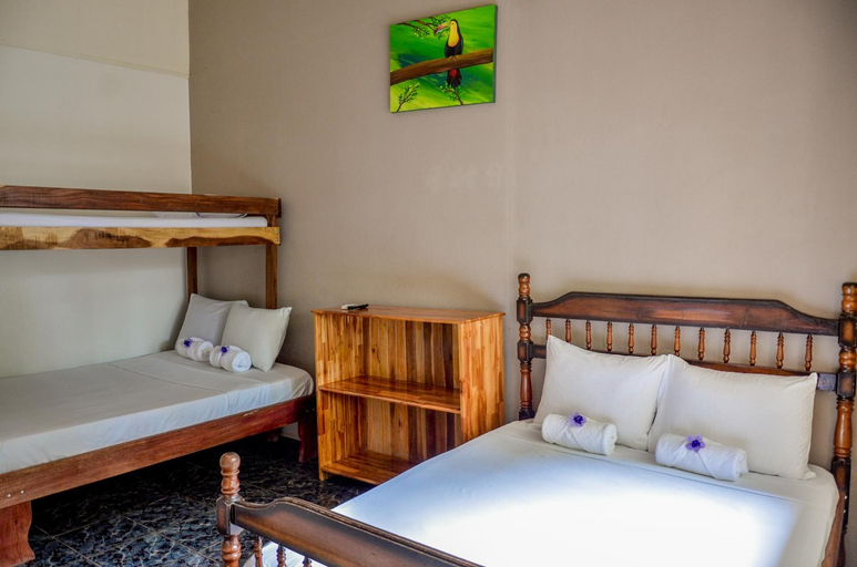 Bedroom, Cabinas Coco Alegre, Carrillo