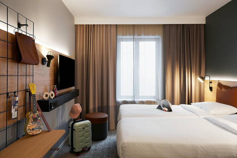 Bedroom 4, Moxy Edinburgh Fountainbridge, Edinburgh