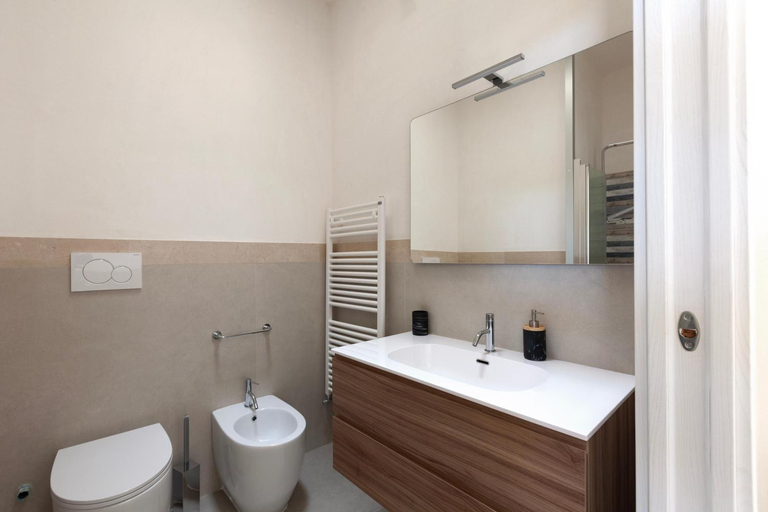 Bathroom 4, Villa La Rimunda, Lecce