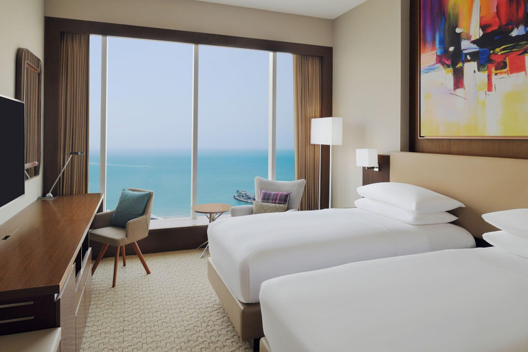 Bedroom 3, Delta Hotels City Center Doha, Doha