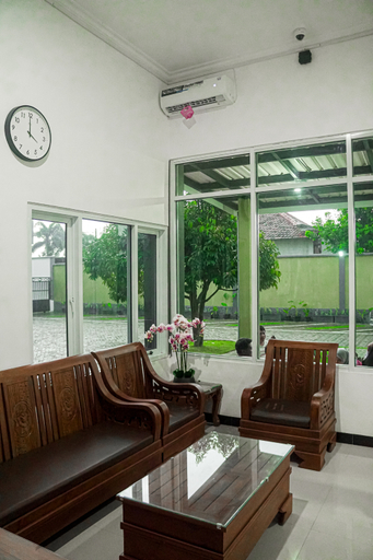 Others 2, RR -2 Syariah Hotel SLG, Kediri