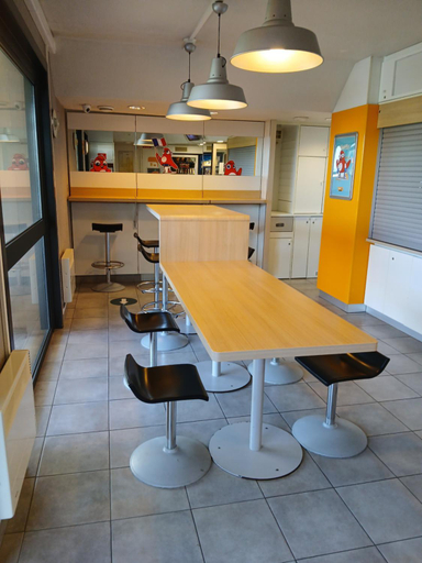 Food & Drinks 5, Unisotel Valenciennes EX-hotel F1, Nord
