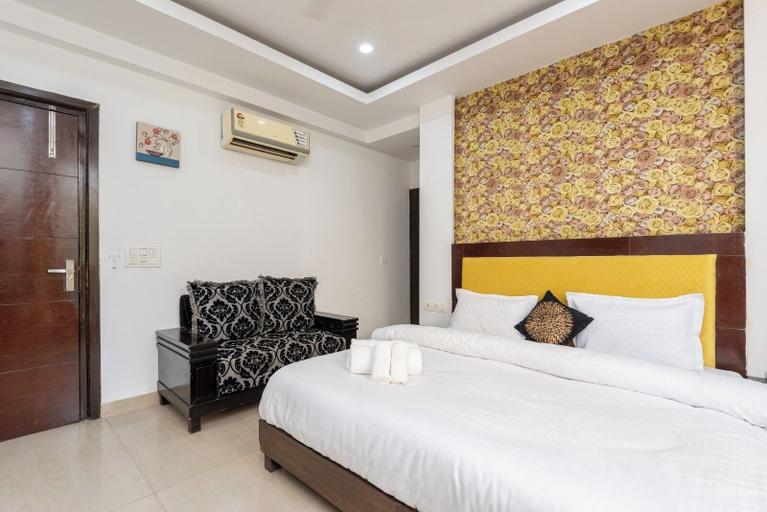 Bedroom 2, Saavi Hotel Huda City Centre, Gurgaon