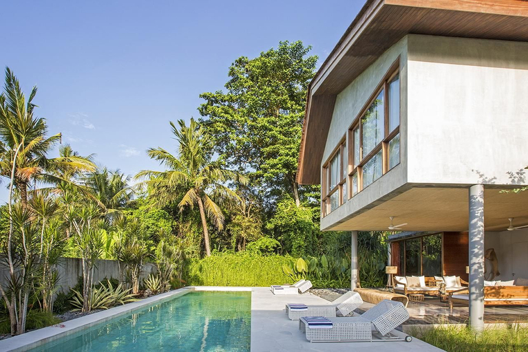 Swimming Pool 10